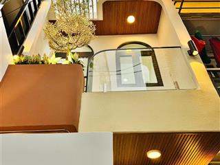 Gần cv gia định  sân bay  nguyễn bỉnh khiêm, p.1, gv  45m2  3pn