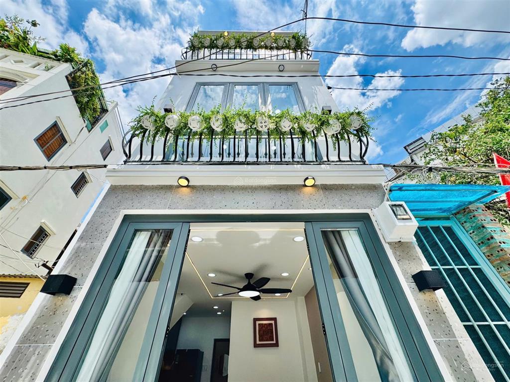 Bán nhà hẻm nguyễn văn trỗi  hoàng văn thụ  20m2 3 tầng  4pn