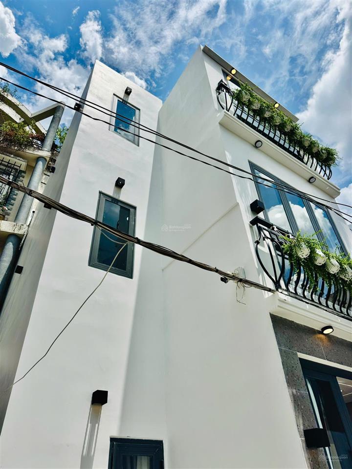 Bán nhà hẻm nguyễn văn trỗi  hoàng văn thụ  20m2 3 tầng  4pn
