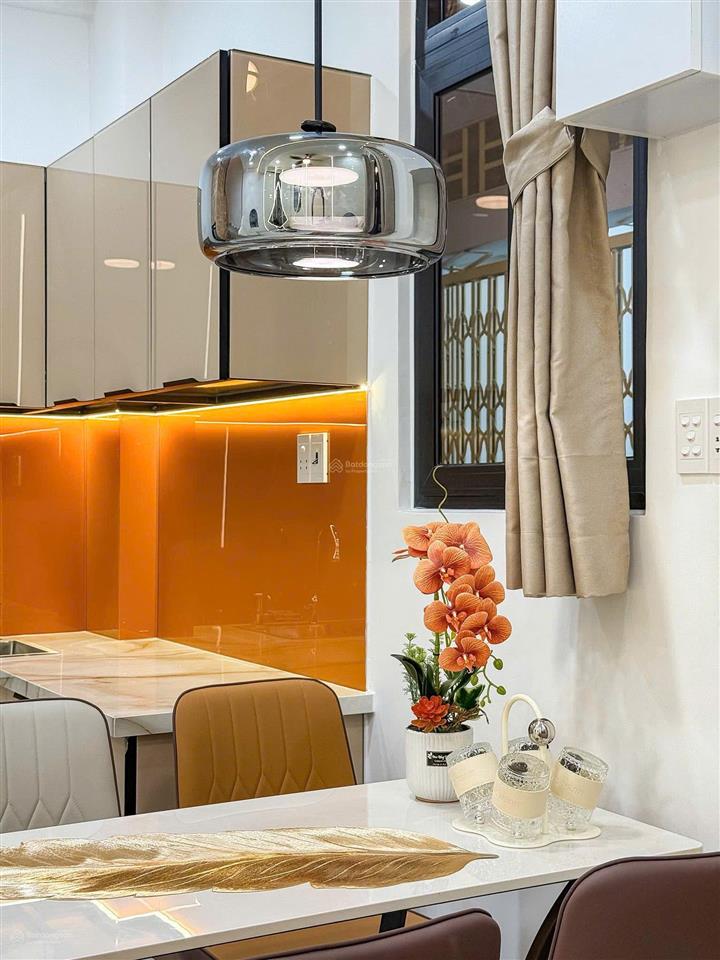 Nhà mới 3tầng 377/ phan văn trị  bình thạnh  70m2 3pn full nội thất