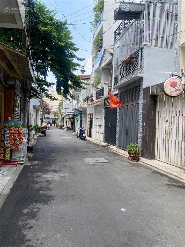 Chính chủ bán nhà đang ở hẻm xe hơi trải nhựa 6m 529/ huỳnh văn bánh 2 lầu  40m2