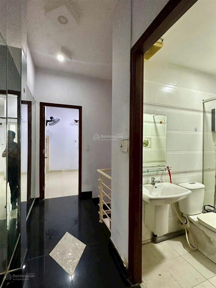 Bán gấp nhà 183/ nguyễn hữu cảnh, p22, bình thạnh  43m² vuông vức  2 tầng