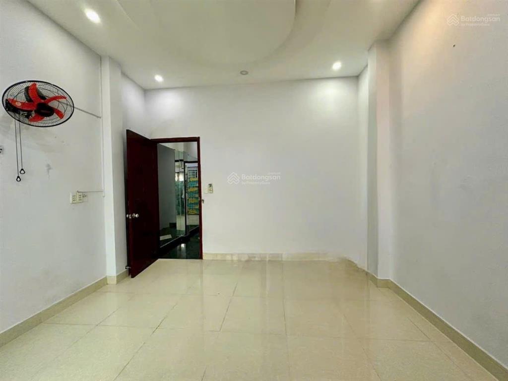 Bán gấp nhà 183/ nguyễn hữu cảnh, p22, bình thạnh  43m² vuông vức  2 tầng