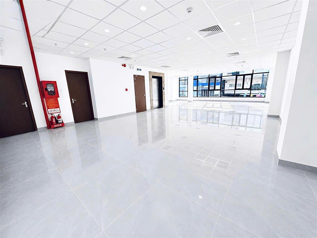Bán mặt tiền sư vạn hạnh, p.12, quận 10  khai thác dòng tiền cực đỉnh  8x14m