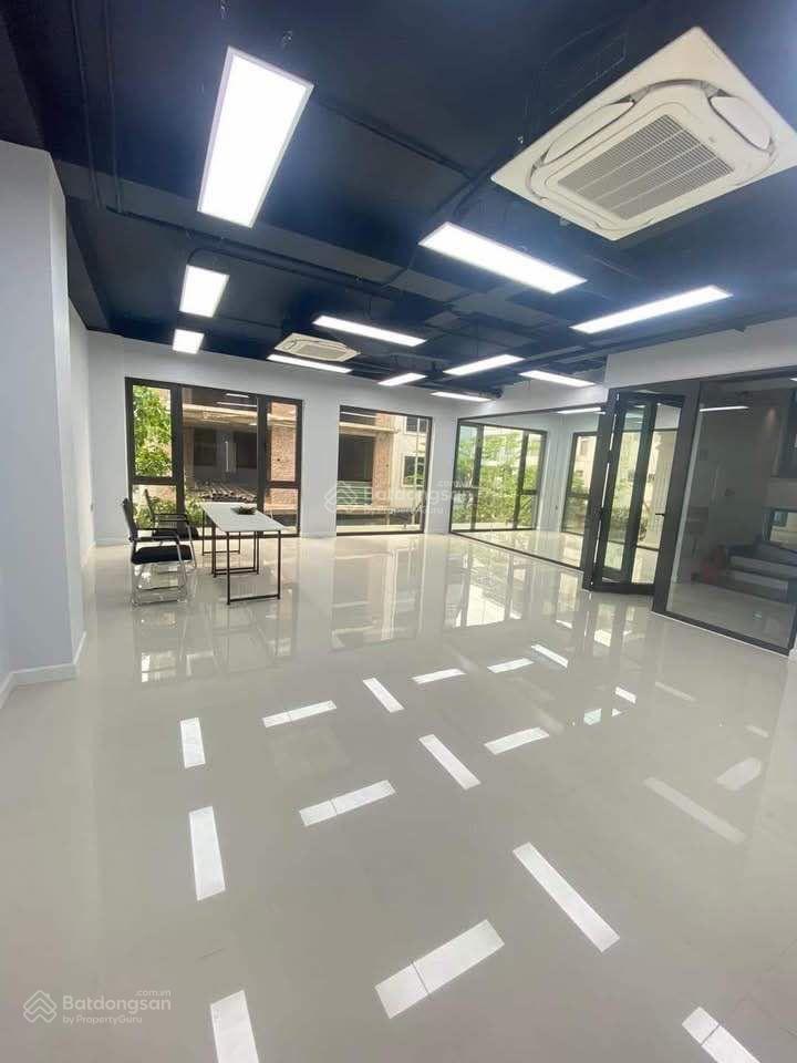 Tòa khách sạn + casino + nhà hàng cầu giấy, 588m2 x 15 tầng, giá 600 tỷ