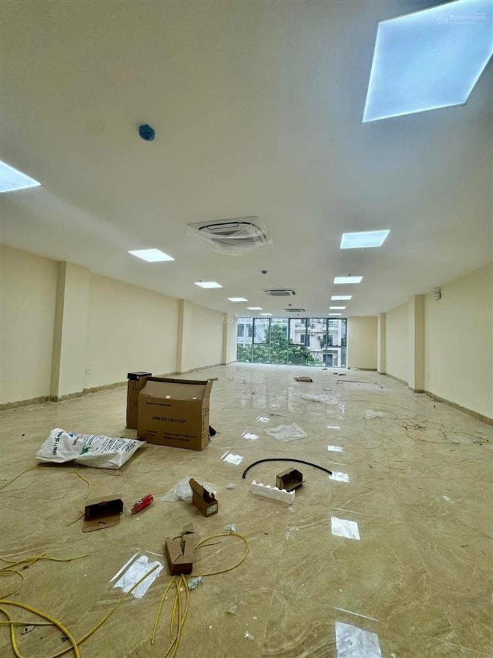 Building mặt phố đào tấn 122 tỷ 160m2 x 6 tầng, thang máy thông sàn