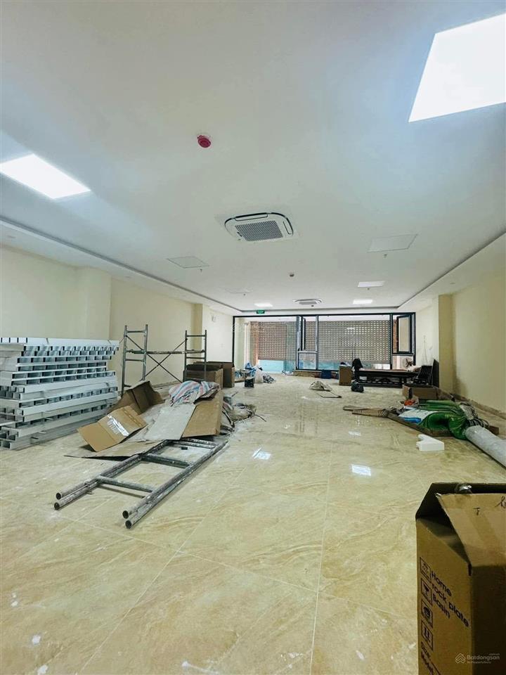 Building mặt phố đào tấn 122 tỷ 160m2 x 6 tầng, thang máy thông sàn