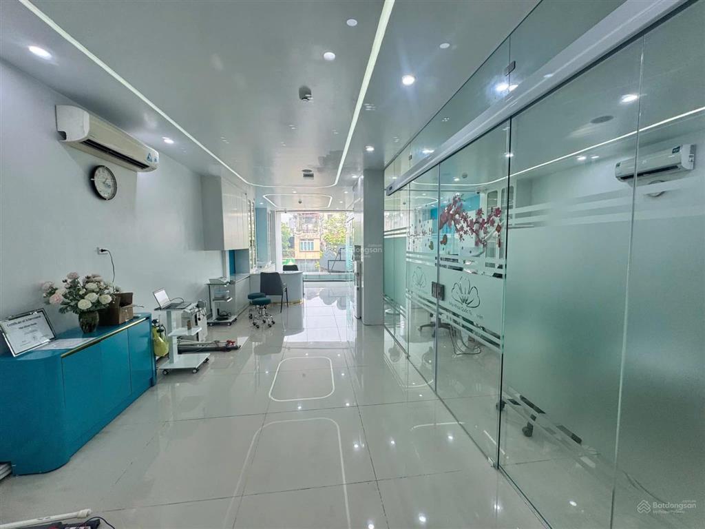 Mặt phố âu cơ  tây hồ diện tích 140m x 5 tầng, giá 77,8 tỷ. kinh doanh, thanh máy ô tô tránh