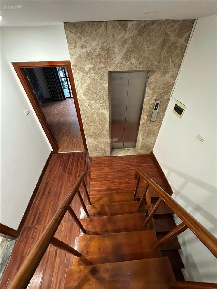 Mạc thái tổ 60m2 x7t giá 37 tỷ. phân lô ô tô tránh, thang máy , kinh doanh