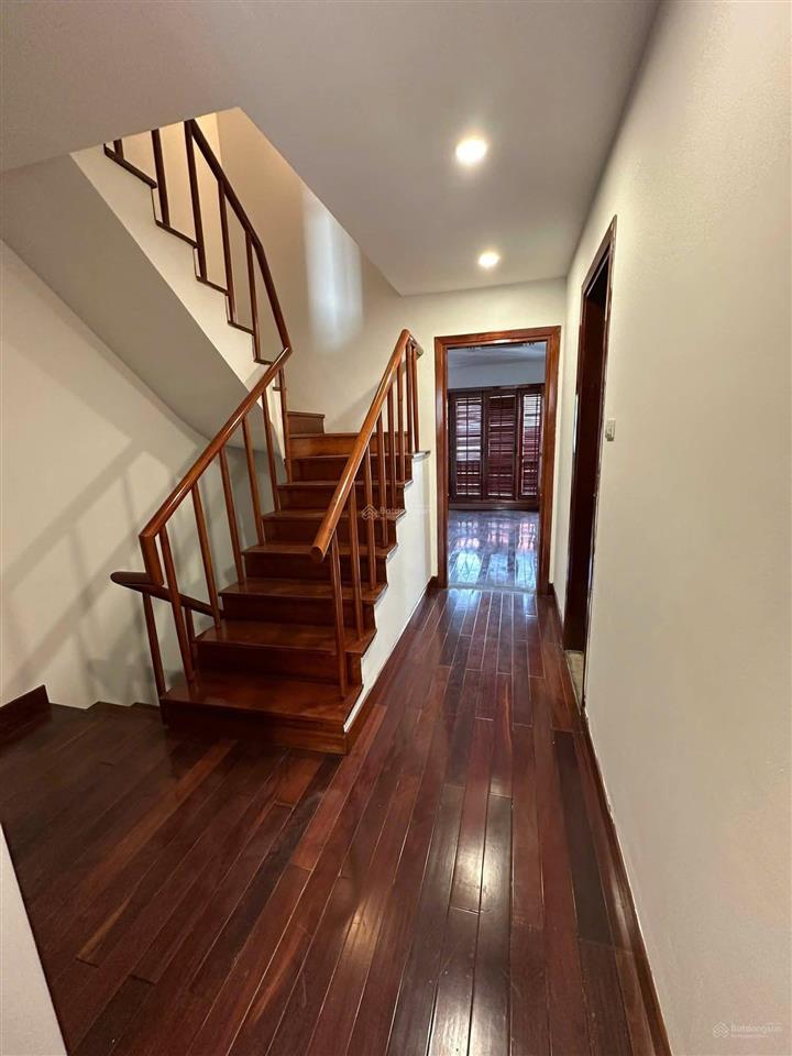 Mạc thái tổ 60m2 x7t giá 37 tỷ. phân lô ô tô tránh, thang máy , kinh doanh