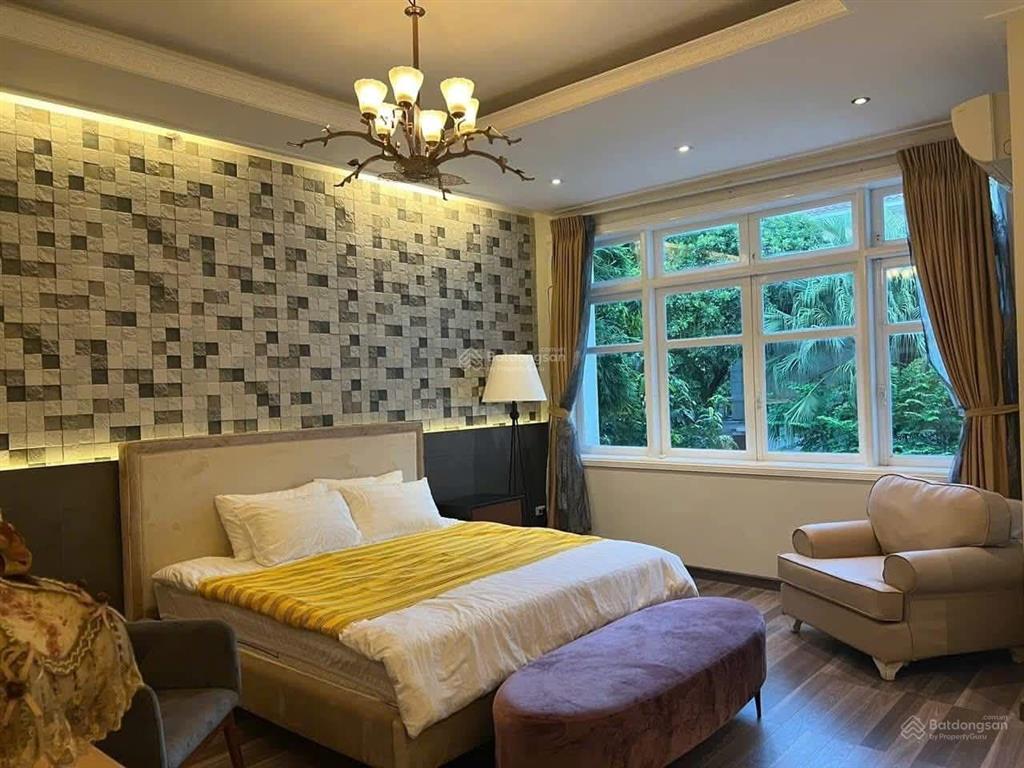 Ciputra tây hồ 350m2 x 4t giá 137 tỷ, lô góc, khu vip đẳng cấp thượng lưu