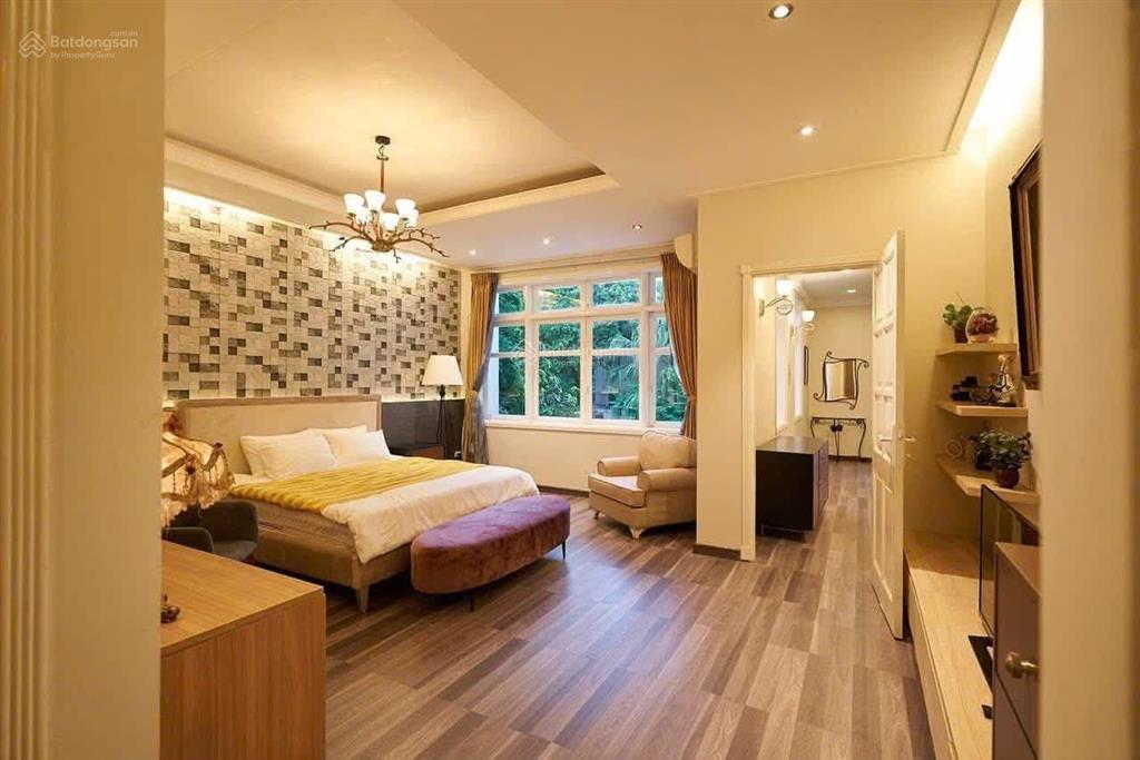 Ciputra tây hồ 350m2 x 4t giá 137 tỷ, lô góc, khu vip đẳng cấp thượng lưu