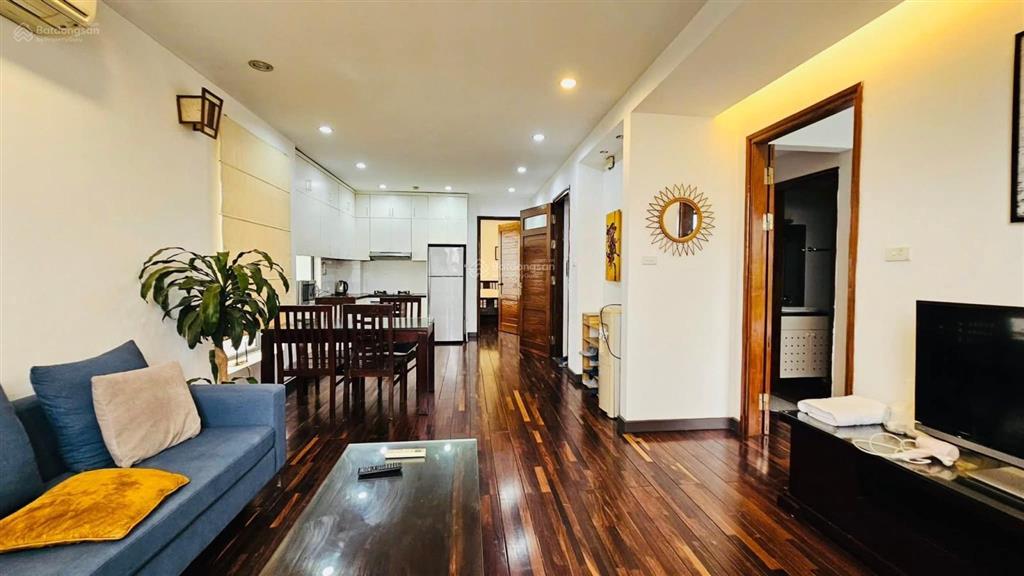 Đặng thai mai  tây hồ 260m2 x 6 tầng giá 230 tỷ. phân lô ô tô tránh, thang máy