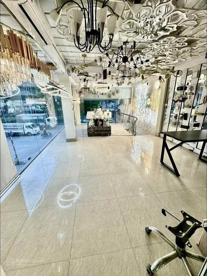 Mặt phố nguyễn xiển 60m2 x 7t tầng, giá 29,9 tỷ. kinh doanh, thang máy, ô tô tránh