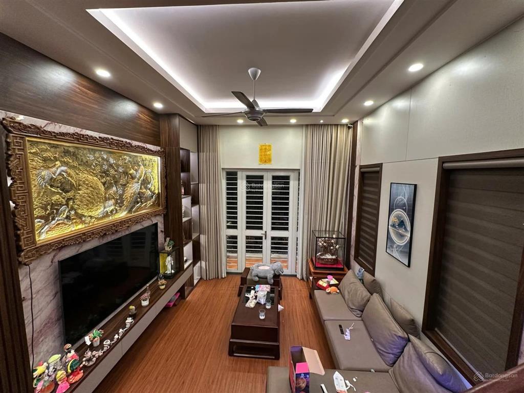 Biệt thự lk khu đô thị lideco ql 32 hoài đức, diện tích 144,3m2, số tầng 5 tầng, giá 23,5 tỷ