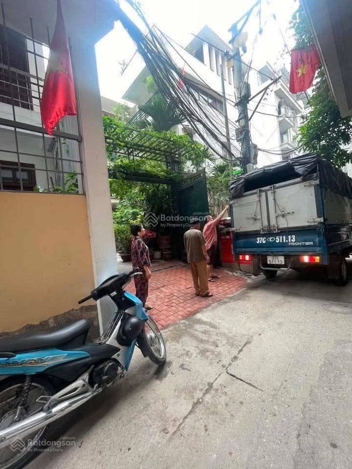 Trích sài 59,5 tỷ x 272m x 4t, mặt ngõ ô tô gần hồ tây