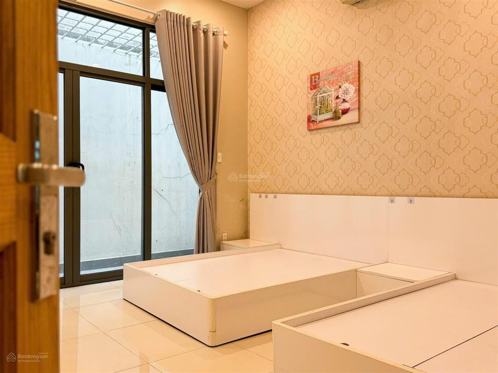 Bán nhà đẹp gần trường chinh, ngã tư an sương quận 12 dọn vào ở ngay