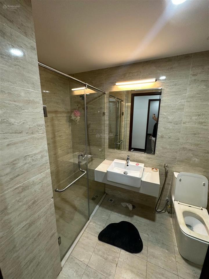 Cắt lỗ hơn 300tr còn 6,950 tỷ giá tốt cho ch 2 phòng ngủ roman plaza,  ngay 0965 179 ***