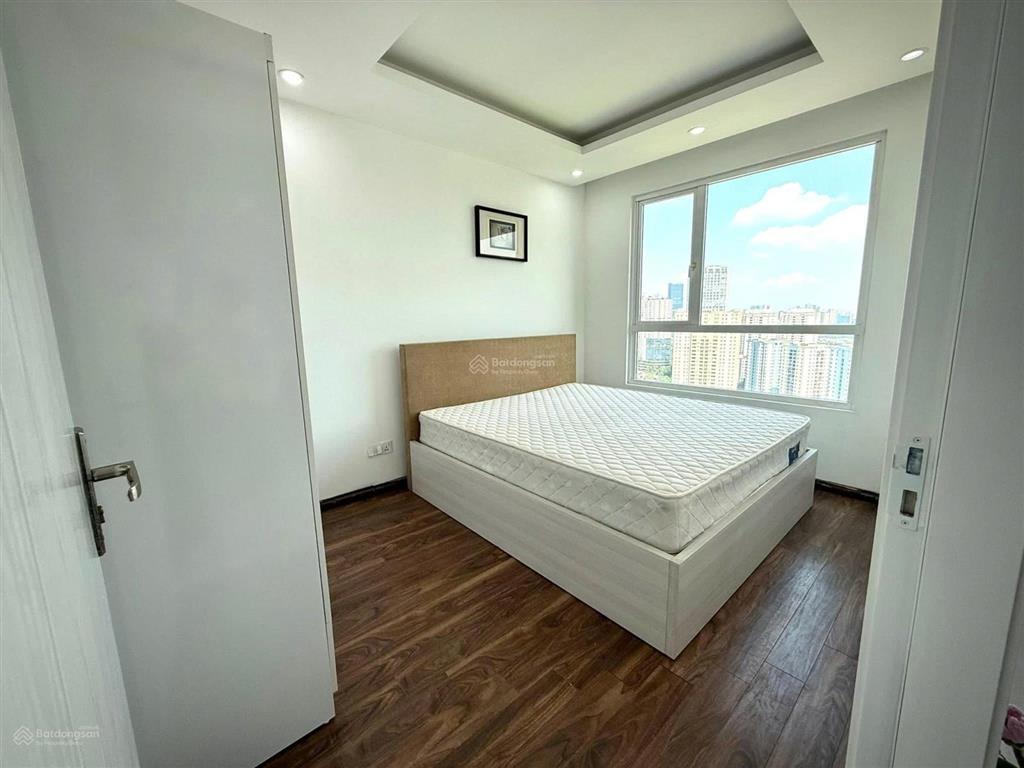 Cho thuê trục căn sở hữu view đẹp tòa 2 phòng ngủ seasons avenue  0965 179 ***