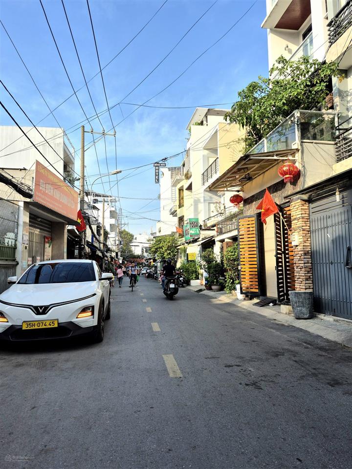 90m²  hẻm xe hơi  gần cv gia định  ngang 5n  8 tỷ x