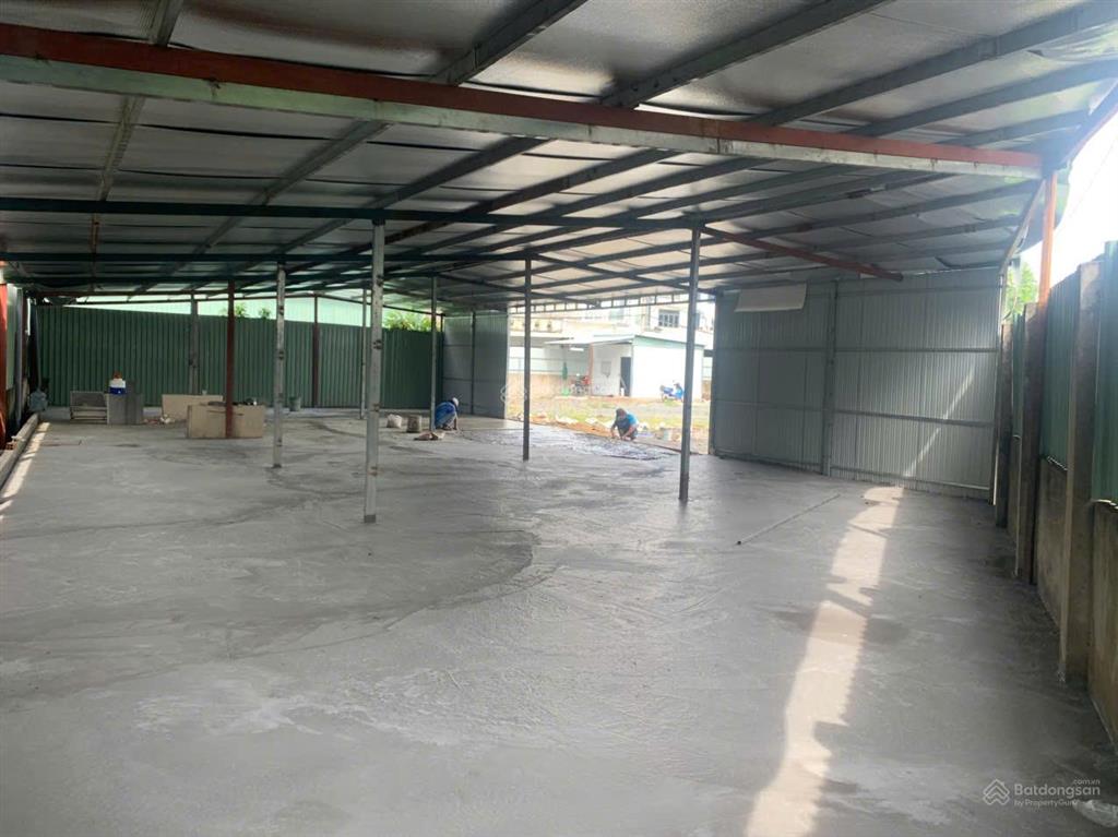 Mặt bằng 2 mặt nhựa 6m 900m2 kho 350m2 giá 19tr