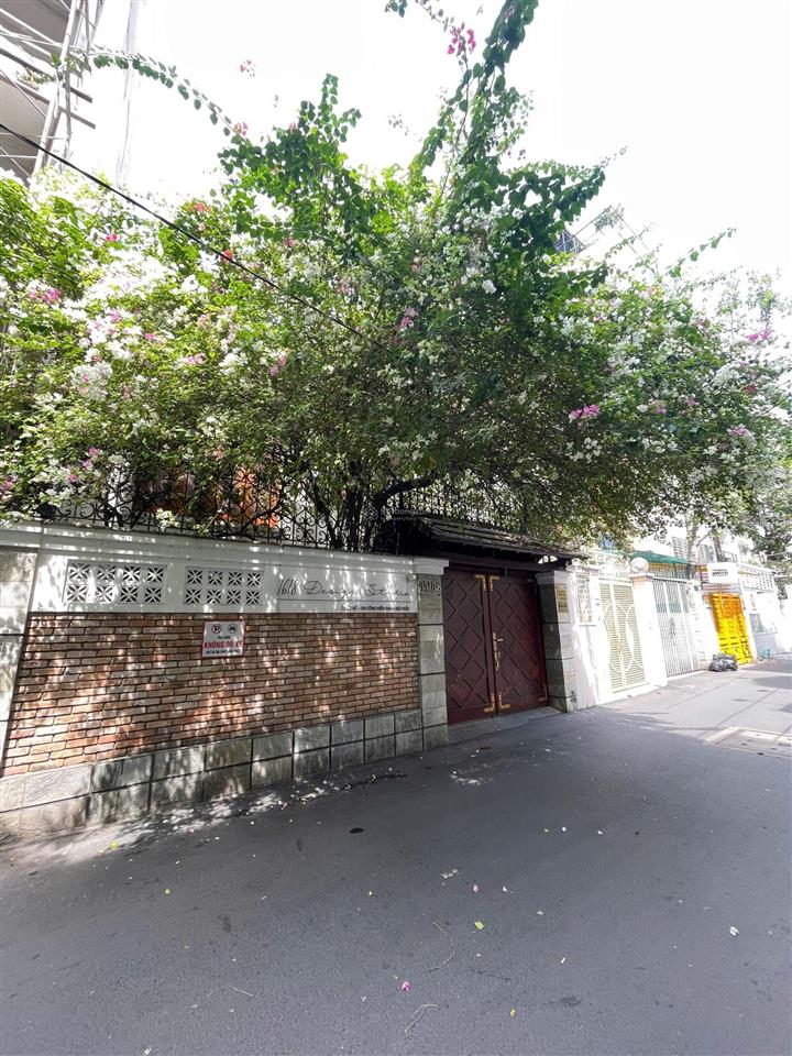 Chuyển nhượng biệt thự hẻm 351 lê văn sỹ