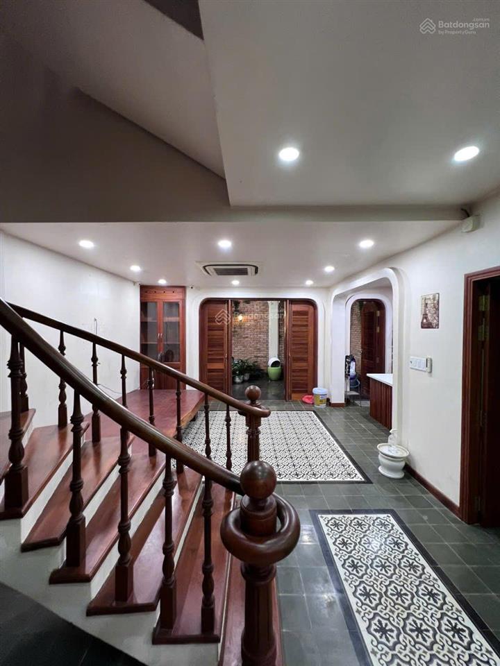 Chuyển nhượng biệt thự hẻm 351 lê văn sỹ