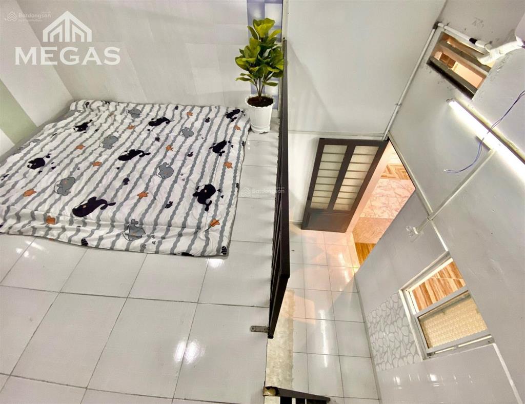 Trọ gác cao 2 mét gần vòng xoay phú lâm có chi phí rẻ