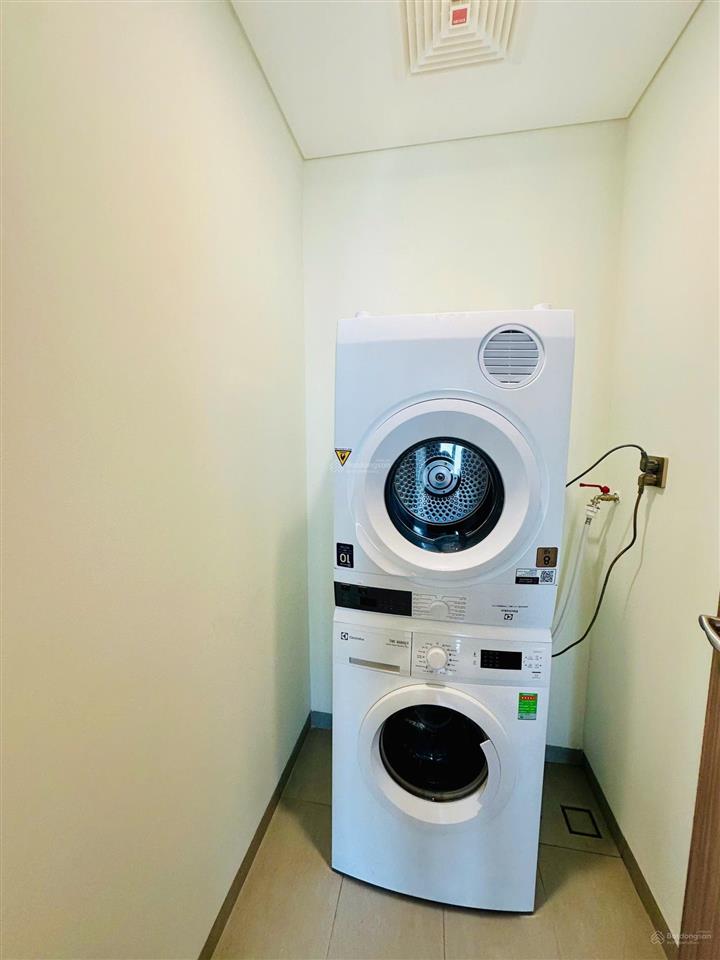 Căn hot cho thuê 2pn2wc 87m2 (căn góc) 40tr/tháng , nội thất cao cấp, view sông, xem nhà 24/7
