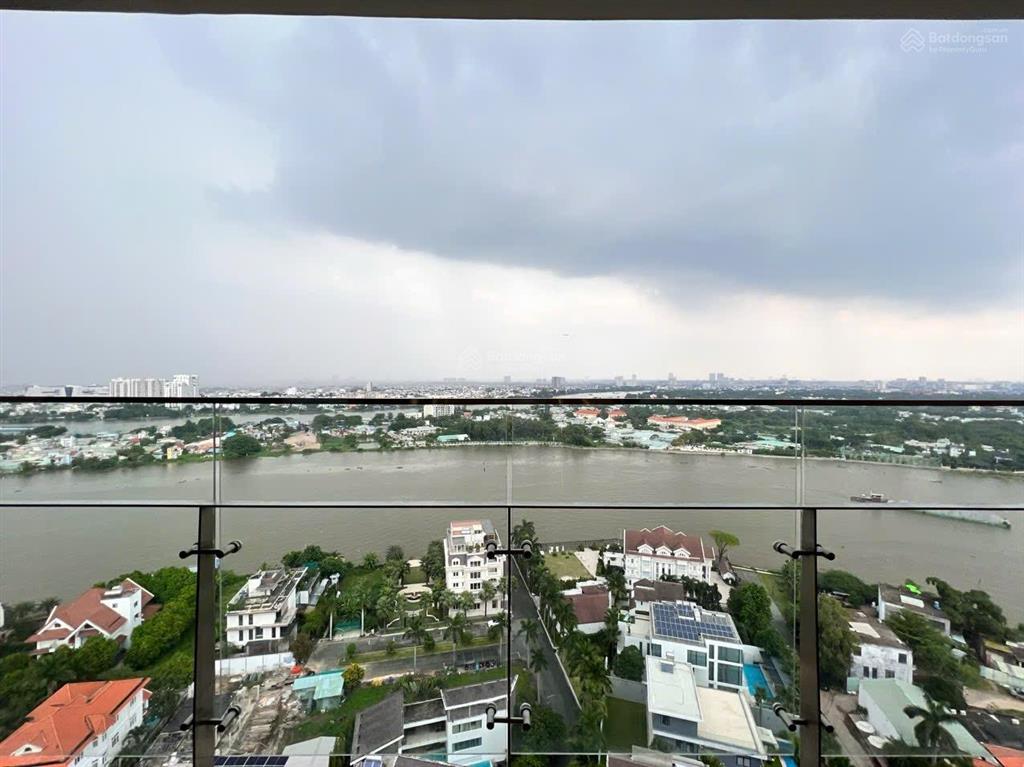 Cho thuê căn 3pn2wc không nội thất giá 67,5tr/tháng, view sông trực diện, xem nhà 24/7