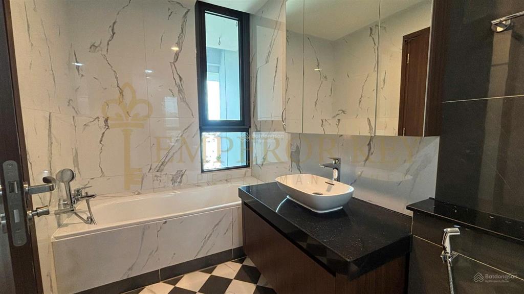 Căn hot 2pn  2wc, 83m2, 37tr/tháng, tầng cao view thoáng, chủ thân hỗ trợ thương lượng giá tốt
