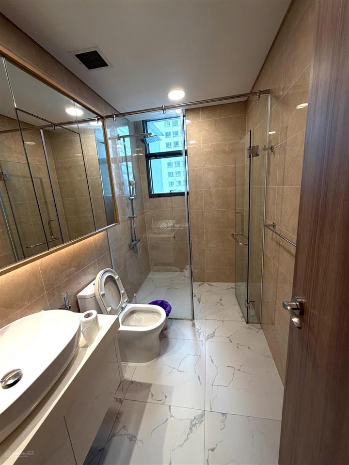 Căn hộ 3pn2wc 133m2 full nội thất cao cấp, 55tr/tháng, căn góc ôm trọn sông + landmark 81, xem dễ