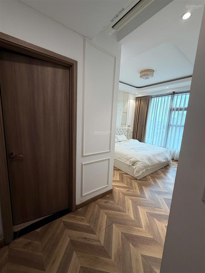 Căn hộ 3pn2wc 133m2 full nội thất cao cấp, 55tr/tháng, căn góc ôm trọn sông + landmark 81, xem dễ