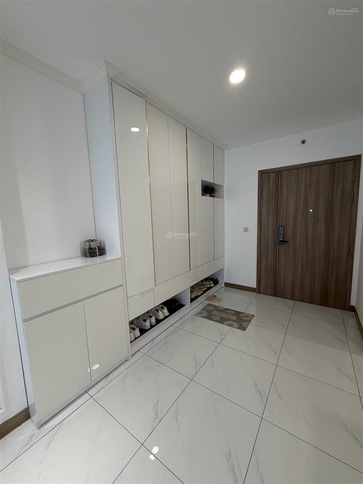 Căn hộ 3pn2wc 133m2 full nội thất cao cấp, 55tr/tháng, căn góc ôm trọn sông + landmark 81, xem dễ