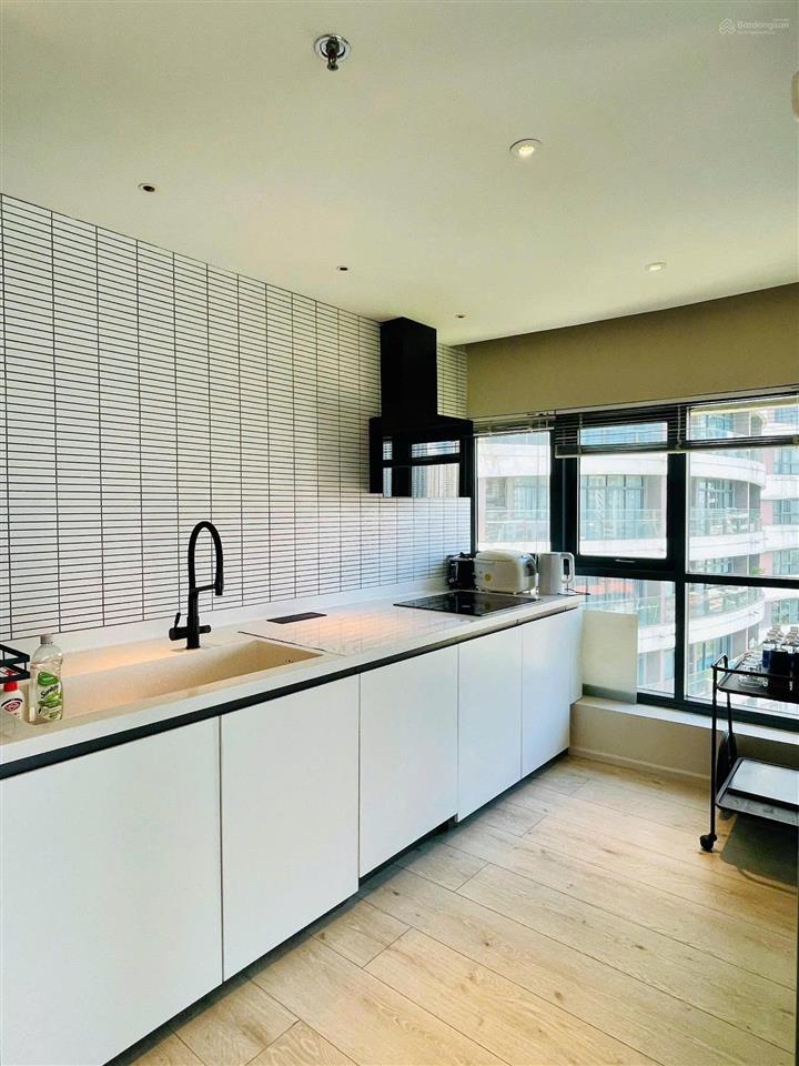 City garden 3pn2wc 140m2 50tr/tháng (đã bao gồm phí ql), giá tốt, tầng cao view thoáng, xem dễ