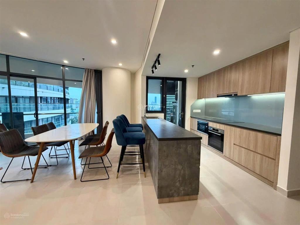 City garden 3pn2wc 140m2 50tr/tháng (đã bao gồm phí ql), giá tốt, tầng cao view thoáng, xem dễ