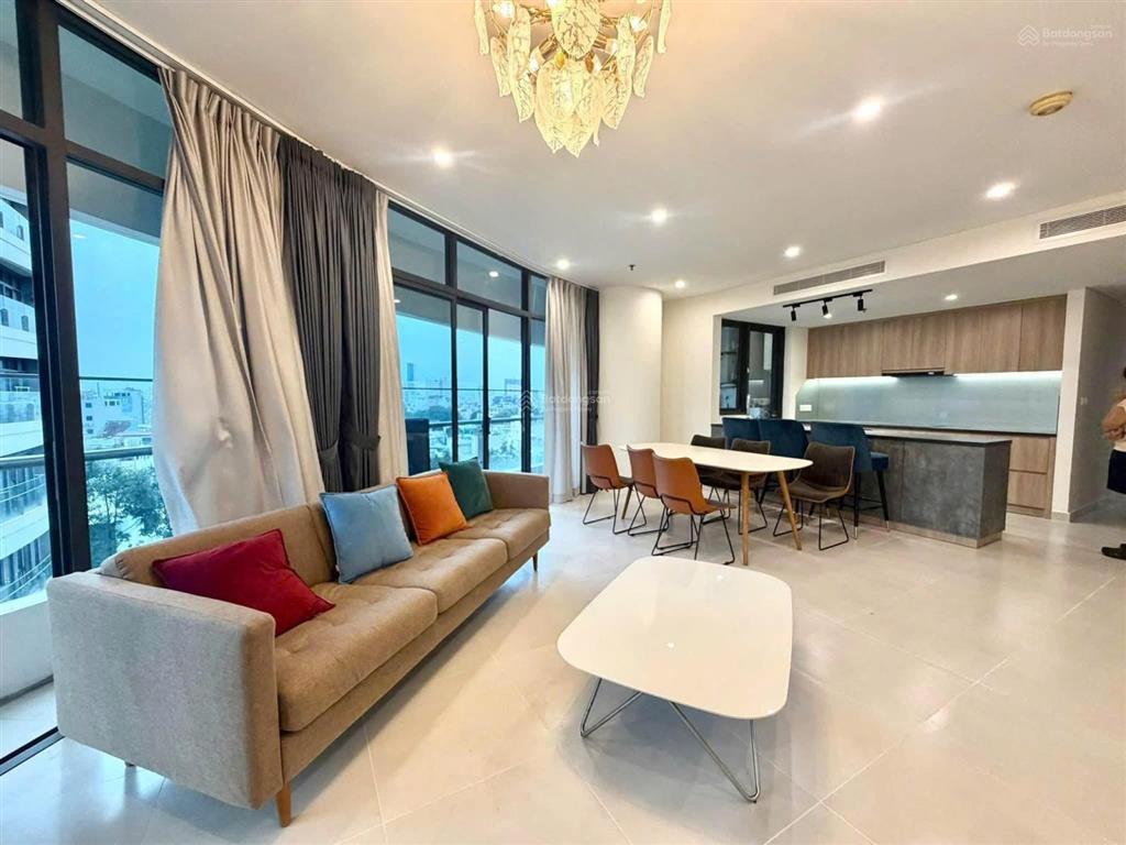 City garden 3pn2wc 140m2 50tr/tháng (đã bao gồm phí ql), giá tốt, tầng cao view thoáng, xem dễ
