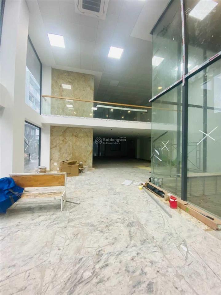 Cho thuê nhà 40/12 nguyễn văn đậu, p6, bình thạnh. 1 trệt lửng 3 lầu sân thượng. thang máy, pccc