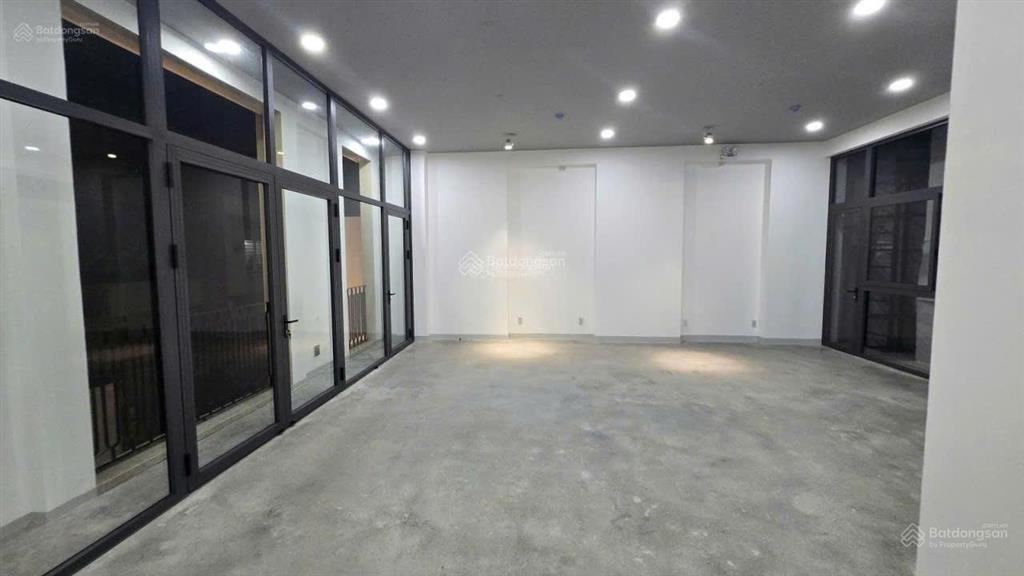 Cho thuê nhà mới 48/28 hồ biểu chánh, phường 11, quận phú nhuận