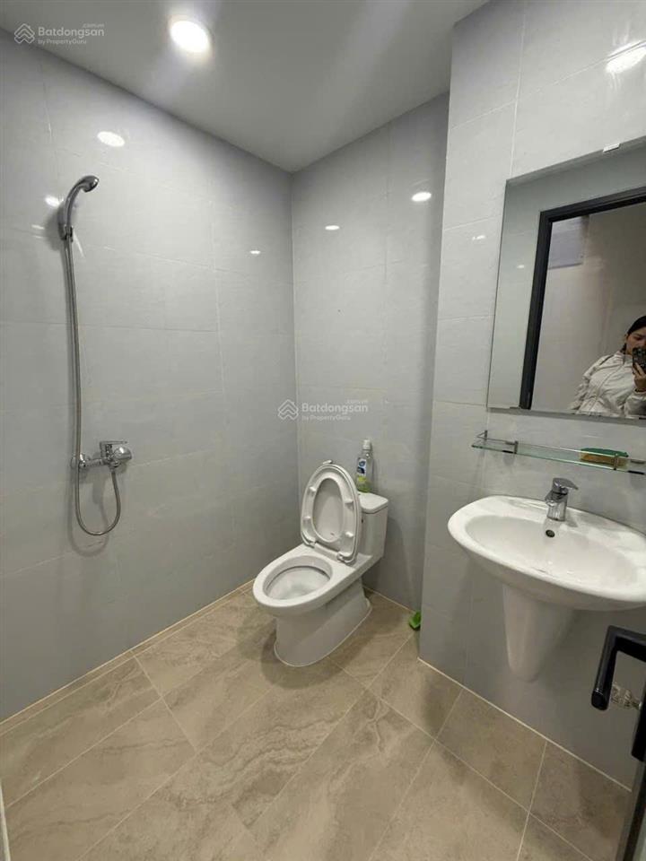 Cho thuê nhà mới hẻm xe hơi số 20 lê quý đôn, phường 12, quận phú nhuận.