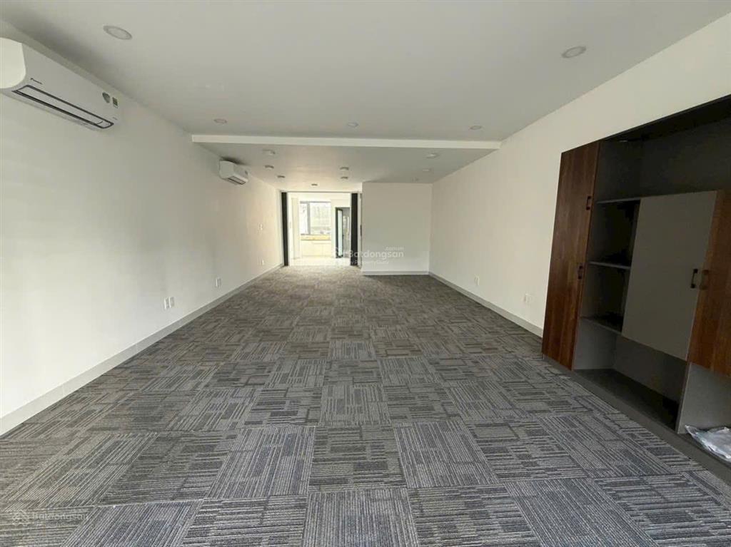 Cho thuê nhà mới hẻm xe hơi số 20 lê quý đôn, phường 12, quận phú nhuận.