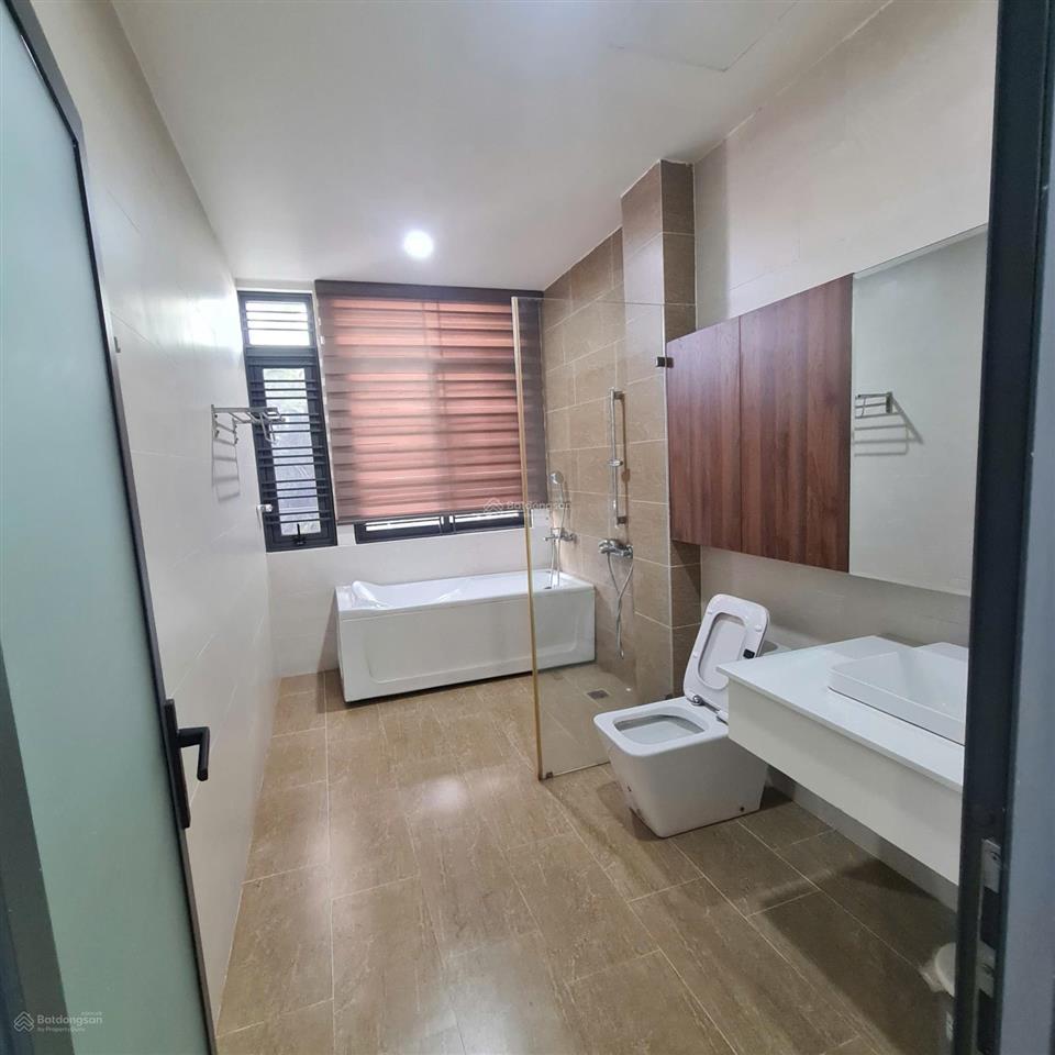 Cho thuê nhà 496 dương quảng hàm, phường 6, quận gò vấp.