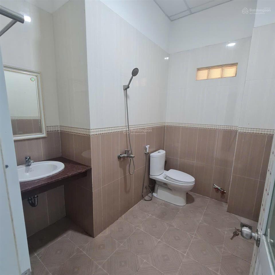 Cho thuê nhà mặt tiền 22 thăng long, phường 4, quận tân bình. (khu sân bay)