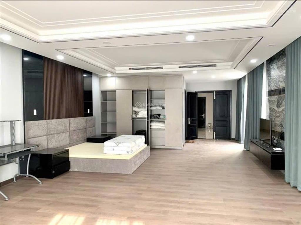 Chính chủ cho thuê nhà hẻm xe lớn 6m 21/15 hoàng việt, phường 4, quận tân bình