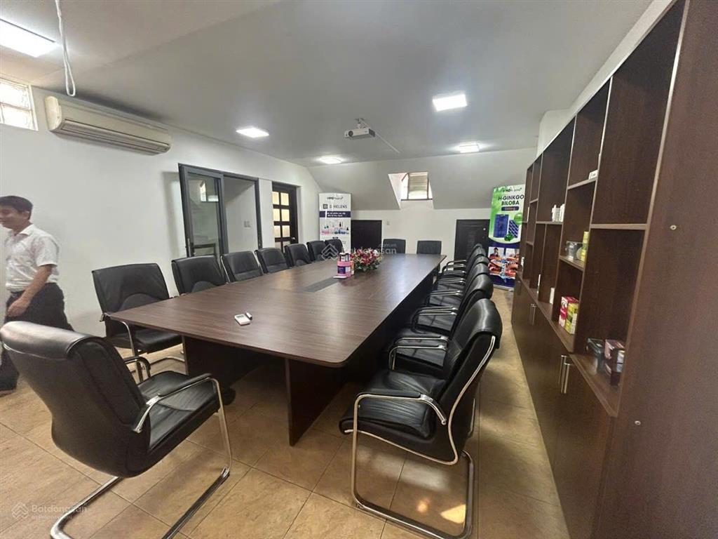 Cho thuê nhà biệt thự đẹp khu phổ quang, phường 9, phú nhuận