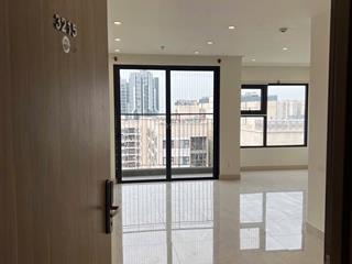 Cho thuê căn 2 ngủ + 70m2 giá chỉ 7.5tr/th vinhomes smart city. 0366 909 ***