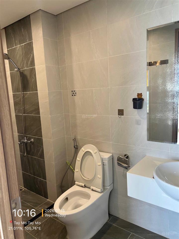 Cho thuê căn 2 ngủ + 70m2 giá chỉ 7.5tr/th vinhomes smart city. 0366 909 ***