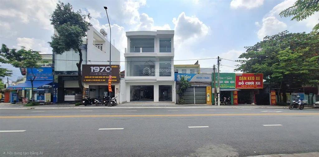 Chính chủ, cho thuê nhà 956 cách mạng tháng 8, dt 3x50m, xd 3x21m, 1t 2l 3wc, trung tâm chánh nghĩa