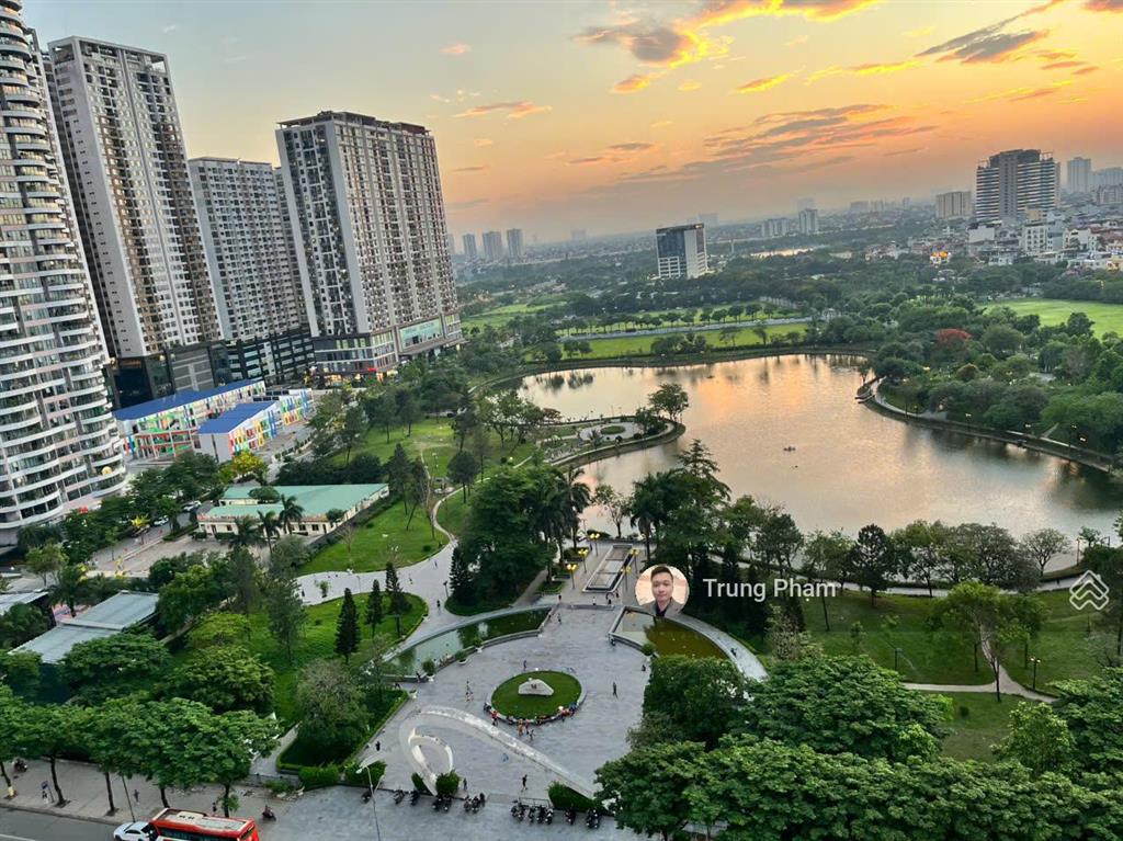 Cc bán gấp căn góc 3pn 2wc tầng trung. view trực diện hồ điều hòa, tòa no3t1 ngoại giao đoàn