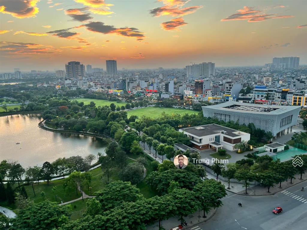 Cc bán gấp căn góc 3pn 2wc tầng trung. view trực diện hồ điều hòa, tòa no3t1 ngoại giao đoàn